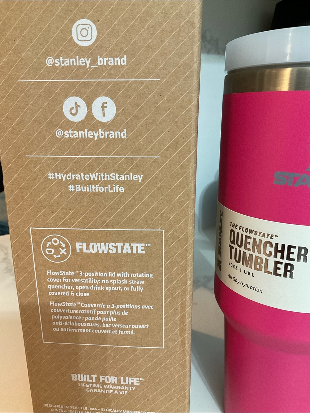 Stanley Quencher H2.0 Tumbler - Rose Red - 40oz. - New - Picture 6 of 8